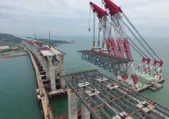 世界最長、中國首座跨海公鐵大橋合龍貫通